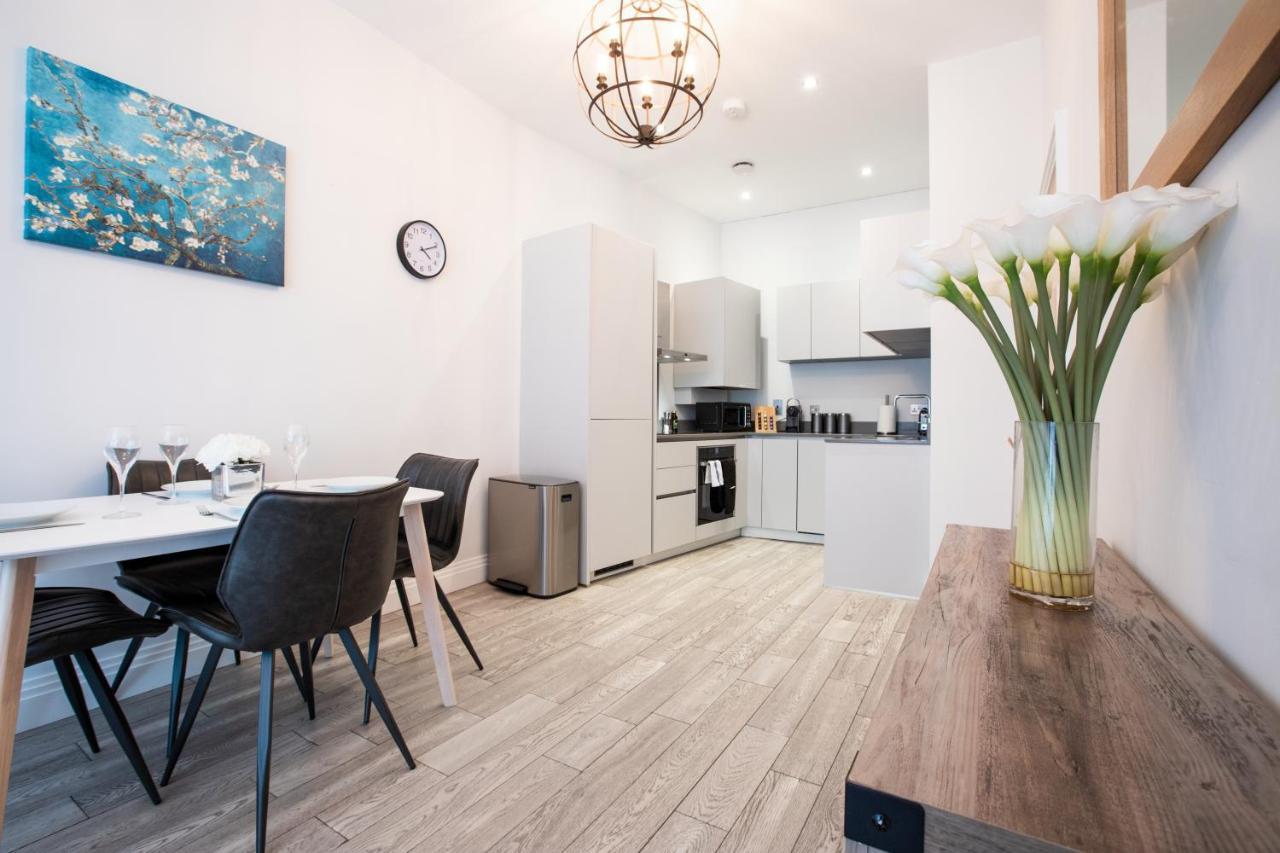 Urban Living'S - Windsor Castle Luxury Apartments Kültér fotó