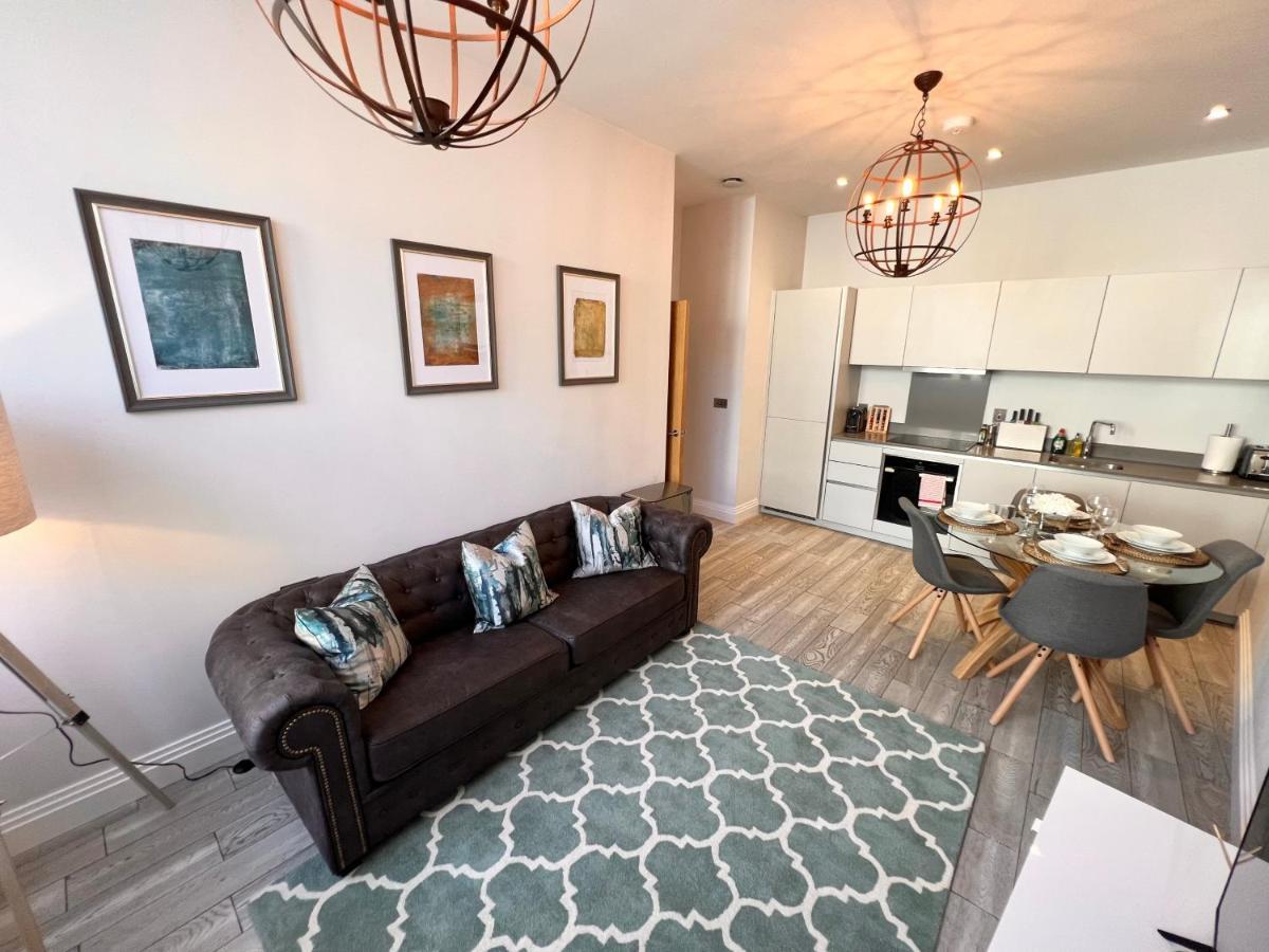 Urban Living'S - Windsor Castle Luxury Apartments Kültér fotó